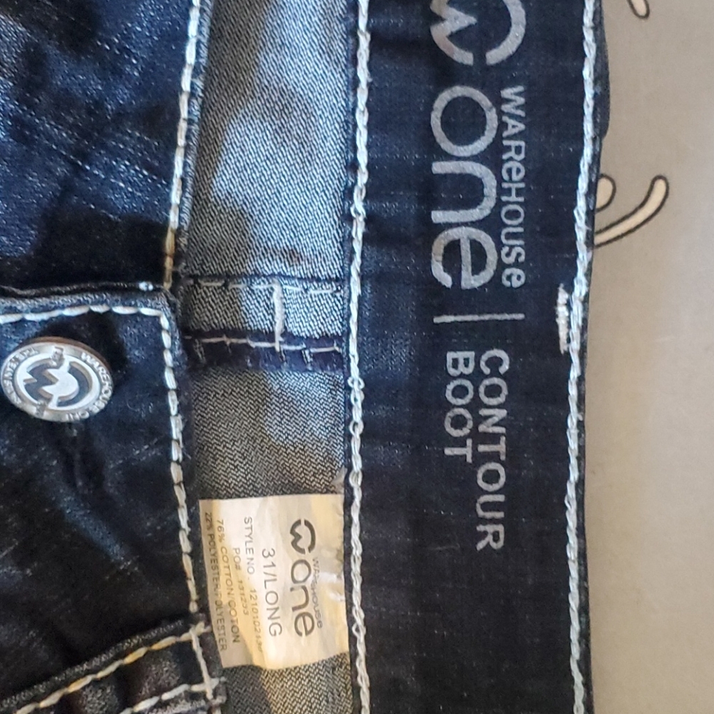 Jeans - Picture 2 of 3